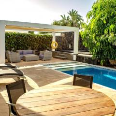 Casa Yuna with heated pool in El Roque