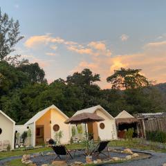 Chamin Longbeach Resort