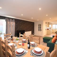 Ideal Contractor & Family Stay-Basildon Smart tv