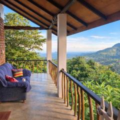 Shambala Retreat-Villa in Ella with mountain & Waterfall Views