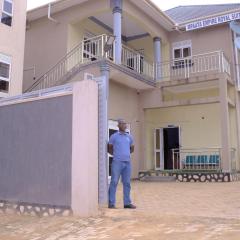 Mpaata Empire Royal Suites