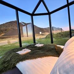 Aurora Glass Cabin I Private Sauna and Jacuzzi