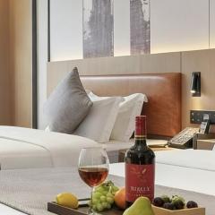 GUI YUAN ZHEN PIN HOTEL -Approximately 3km away from the east gate of Zhangjiajie National Forest Park,Free local specialty breakfast, Attraction Tickets Serivce in advance,Free one-way shuttle service for 4 nights or more,English customer service