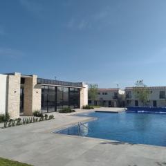 House B Residential condominium with pool