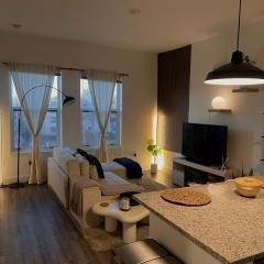 Top Floor Downtown 1BR, Stadium Views, 5 Min Walk to Stadium
