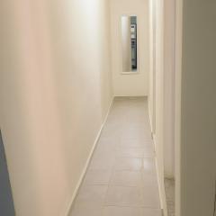 Casa simples e confortável com garagem privativa