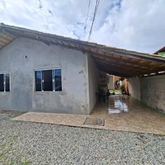 House 10 minutes from the beach