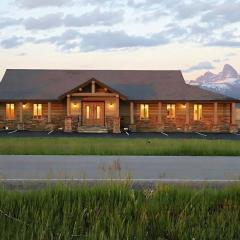 Teton Crest Lodge Sleeps 24 Ideal Reunion Spot