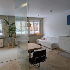 Rakietników vintage condo