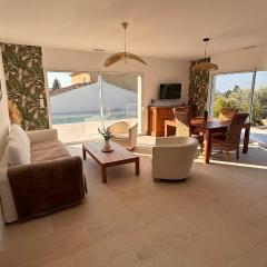 Maison neuve haut de gamme avec piscine et vue magnifique