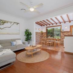 Warners Bay Escape - Private Pool near the Foreshore