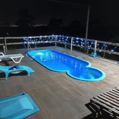 Sítio Com Piscina e Vista Panorâmica de Torres