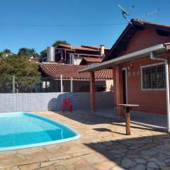 Casa agradável com piscina