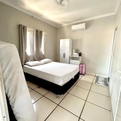 Apartamento mobiliado com 2 Quartos, estacionamento gratuito