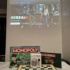 Jade Condo Netflix Wifi Karaoke with Cinema Projector