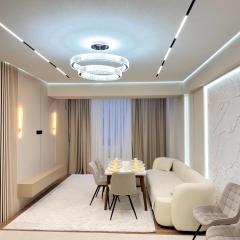 Стильная 3-комнатная студия в верхней части города!