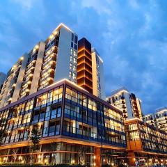 The Metropole High End Luxury Apartment