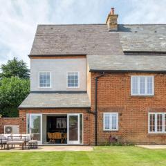 The Talbot - Exclusive Home with Hot Tub