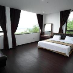 LAKESIDE DAILAI HOTEL