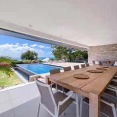 Sea view beach access path !