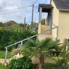 chambre spacieuse indépendante