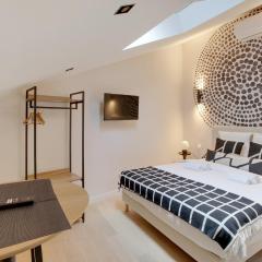 Cozy, Air-Conditioned Studio in Neuilly