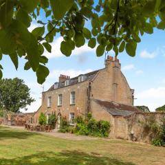 9 Bed in Three Holes oc-l31856