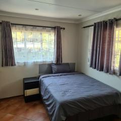 Cozy Bachelor Flat, UJ, Melville, Fiber wifi