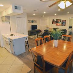 Spacious Condo - 1GB Wi-Fi, Netflix, Amazon Prime