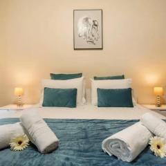 Charming Apartment in Funchal with Balcony and View