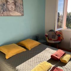 Chambre lit double hauteurs de Toulon