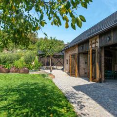 Pensiune Old Barn House