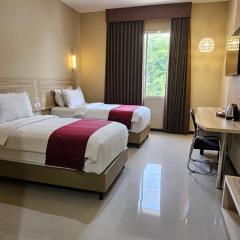 Sunflower Hotel Syariah near Juanda Airport