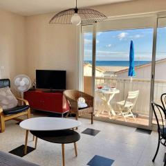 T3 à 40 mètres de la plage avec vue mer