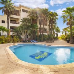 Bon Bida Di Sol with a stylish interior a mature palm garden and a peaceful setting