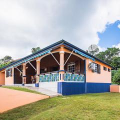 Villa Sofaia à sainte-rose, 9 pers, 3 chambres, vue mer et montagne, piscine privée
