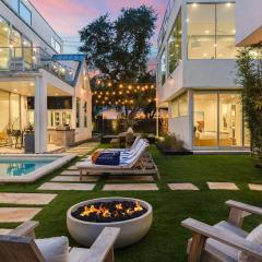 Luxe 9BDR Retreat w Putting Green Game Room Bouldin Collective by AvantStay