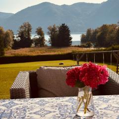 Exklusives Ferienhaus mit privatem Badeplatz am Attersee