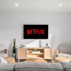 Luxe 3BR South Bay - Comfort and Close to Beach