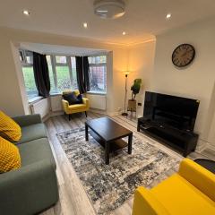 Spacious & Stylish 4-Bedroom Home with Garden - LMV Property