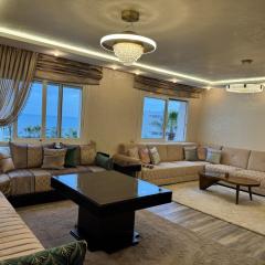 Luxury SeaView Apartment 2 Minutes From Beachfront