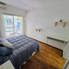 JACARANDA SUITE depto Centrico con Patio Galeria y Balcon