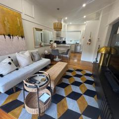 Stylish and Conveniently Located 3 bedroom house retreat in Surrey Hills Melbourne