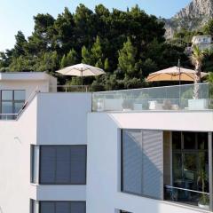 Spacious Villa Apartment with Seaview