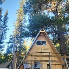 Bungalow con vista y bajada privada al río, tinaja y camas de cuarzo