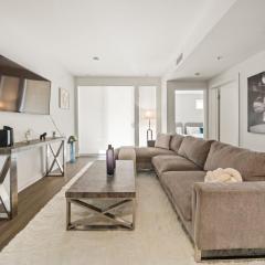 Heart of the Santa Monica Chic 2 bedroom condo