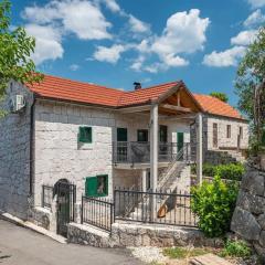 Cozy Mountain Villa for 10 in Slivno