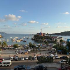 Apartamento con vista hermosa y playa caleta