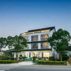 Jingshan Lake Boutique Homestay