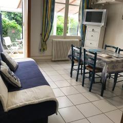 MAISON ARZAEL à SAINT MARC SUR MER